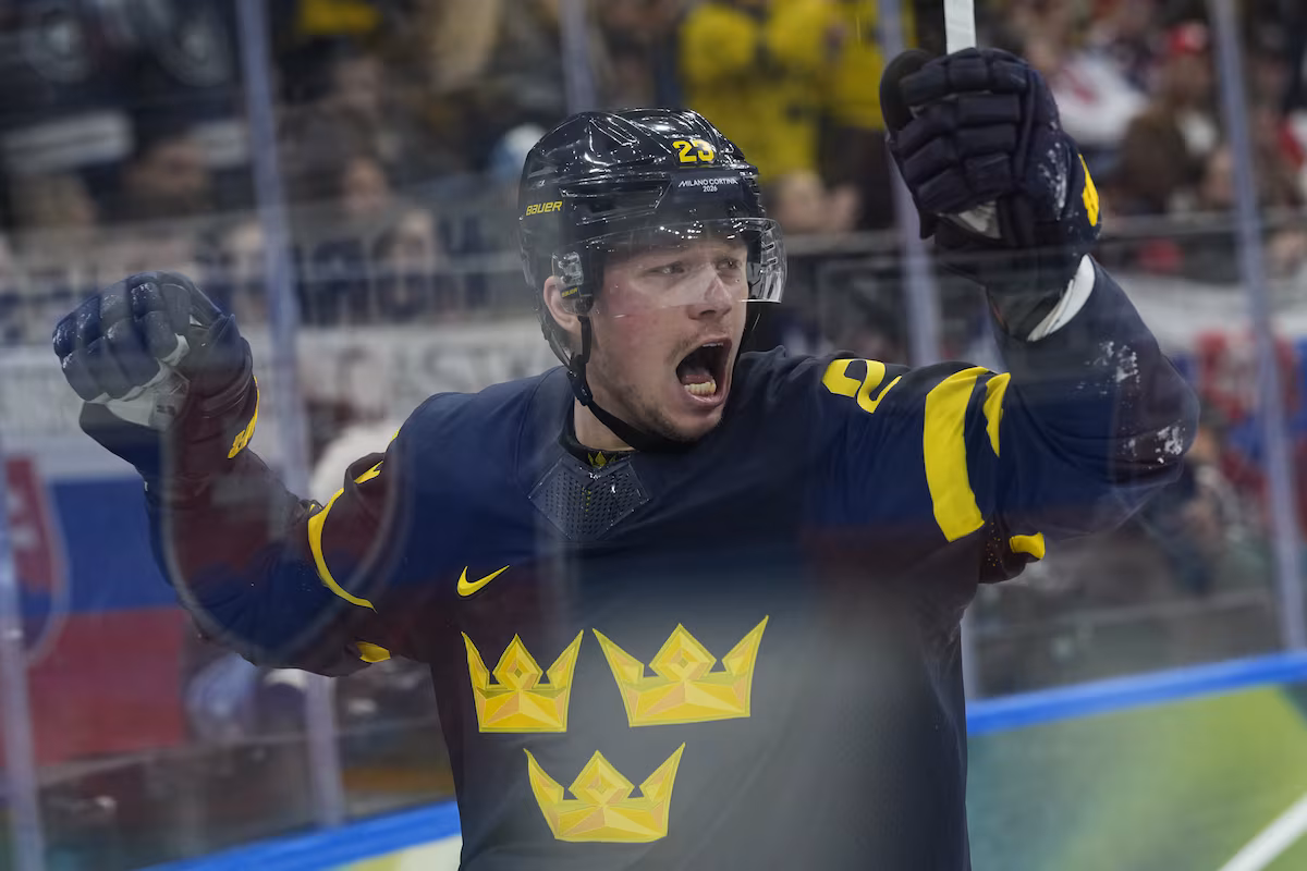 Lucas Raymond a joué pour la Suède aux Jeux olympiques de Milan