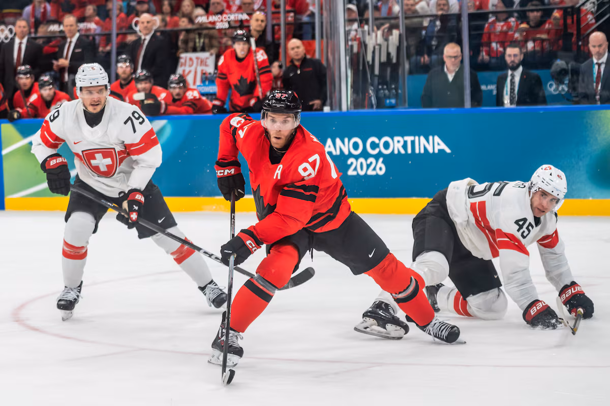 Malgré moins de temps de glace, McDavid domine toujours la victoire contre la Suisse