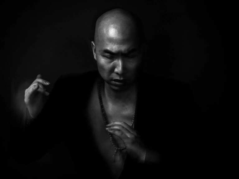 Corps de l’œuvre : un hommage dansé à Ryuichi Sakamoto