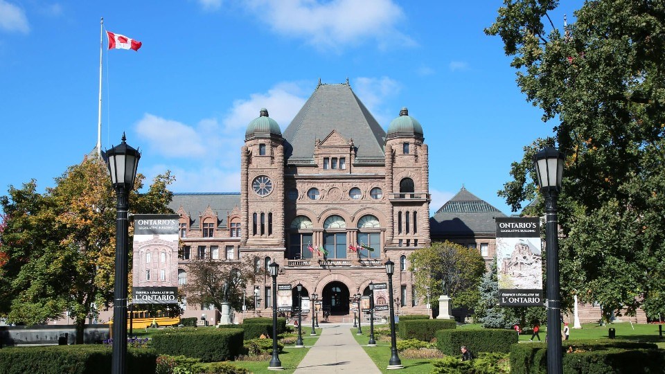 Le budget de l'Ontario suscite l'optimisme des maires du Nord, les autoroutes restant un point de friction