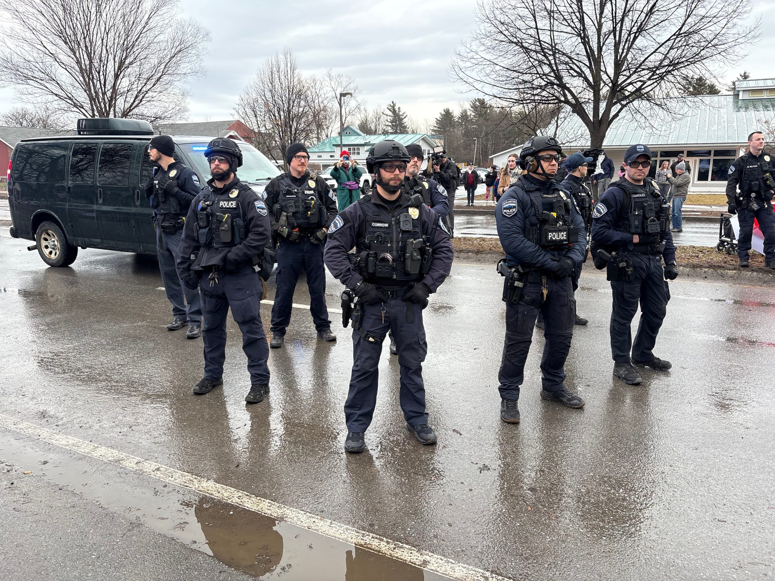 Le conseil municipal de Burlington interroge le chef sur le raid ICE de South Burlington