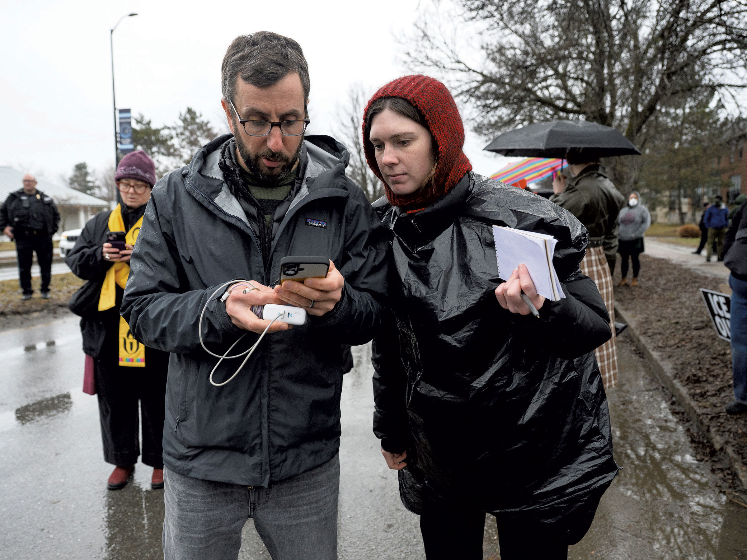 Les journalistes réagissent au premier affrontement majeur du Vermont avec l'ICE
