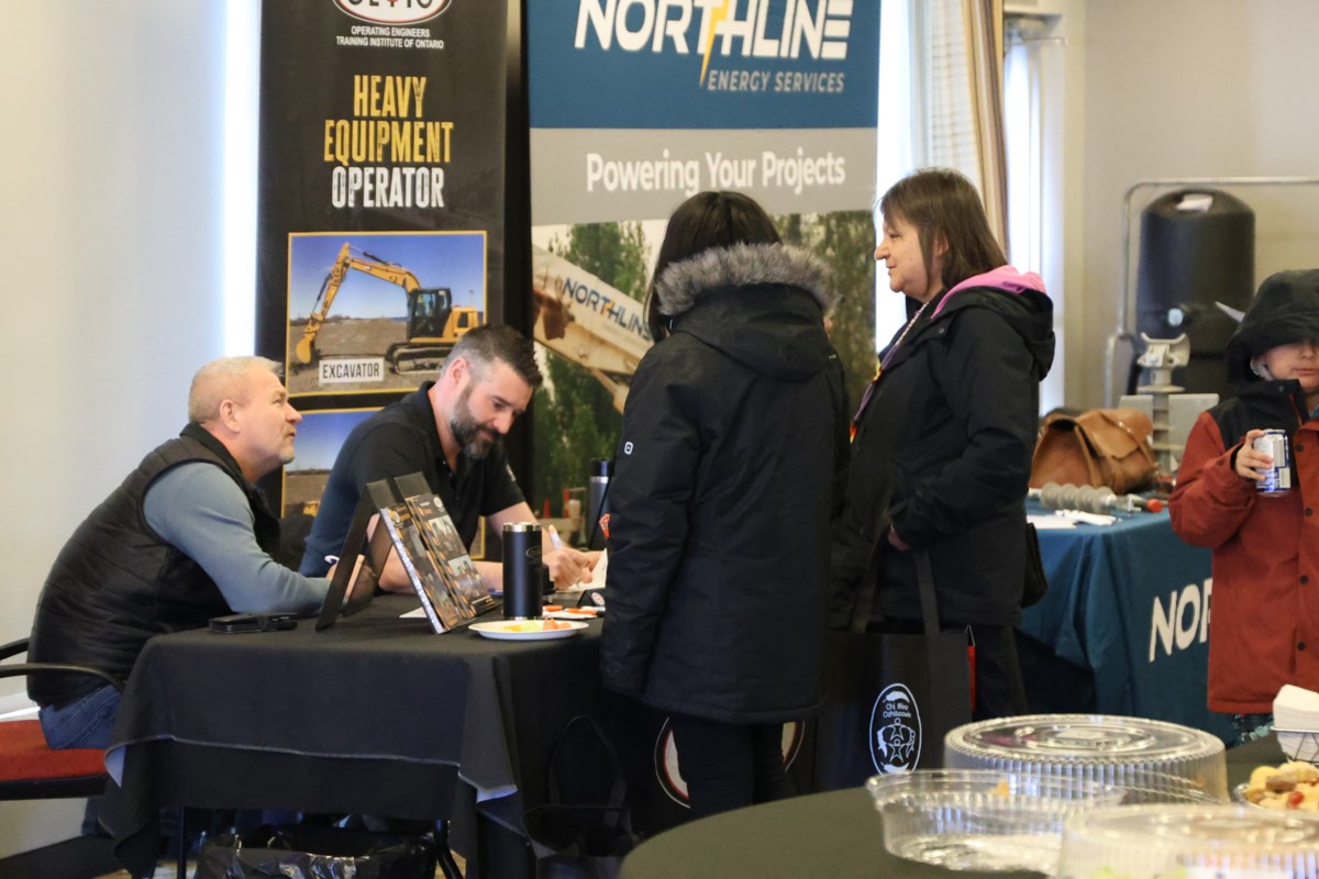 « Profitez pleinement » : les salons professionnels visent à rapprocher les employeurs et les demandeurs d'emploi