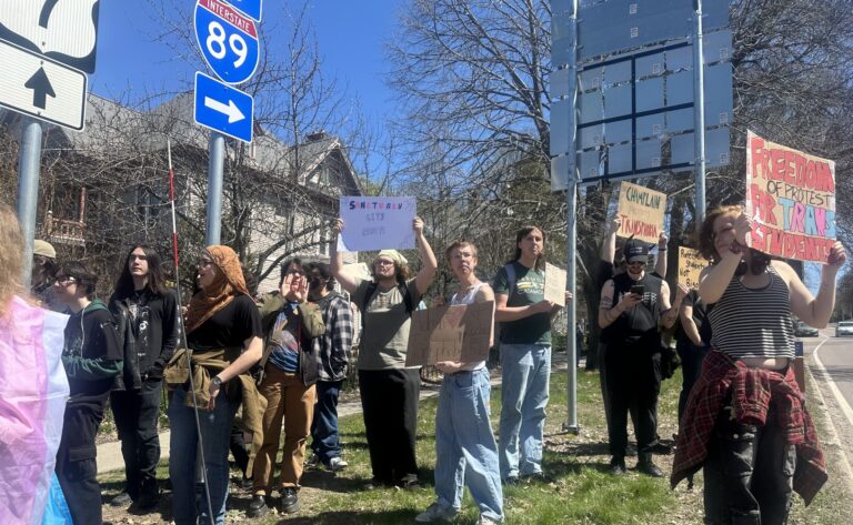Le Collège Champlain disciplinera les étudiants qui ont protesté contre un professeur