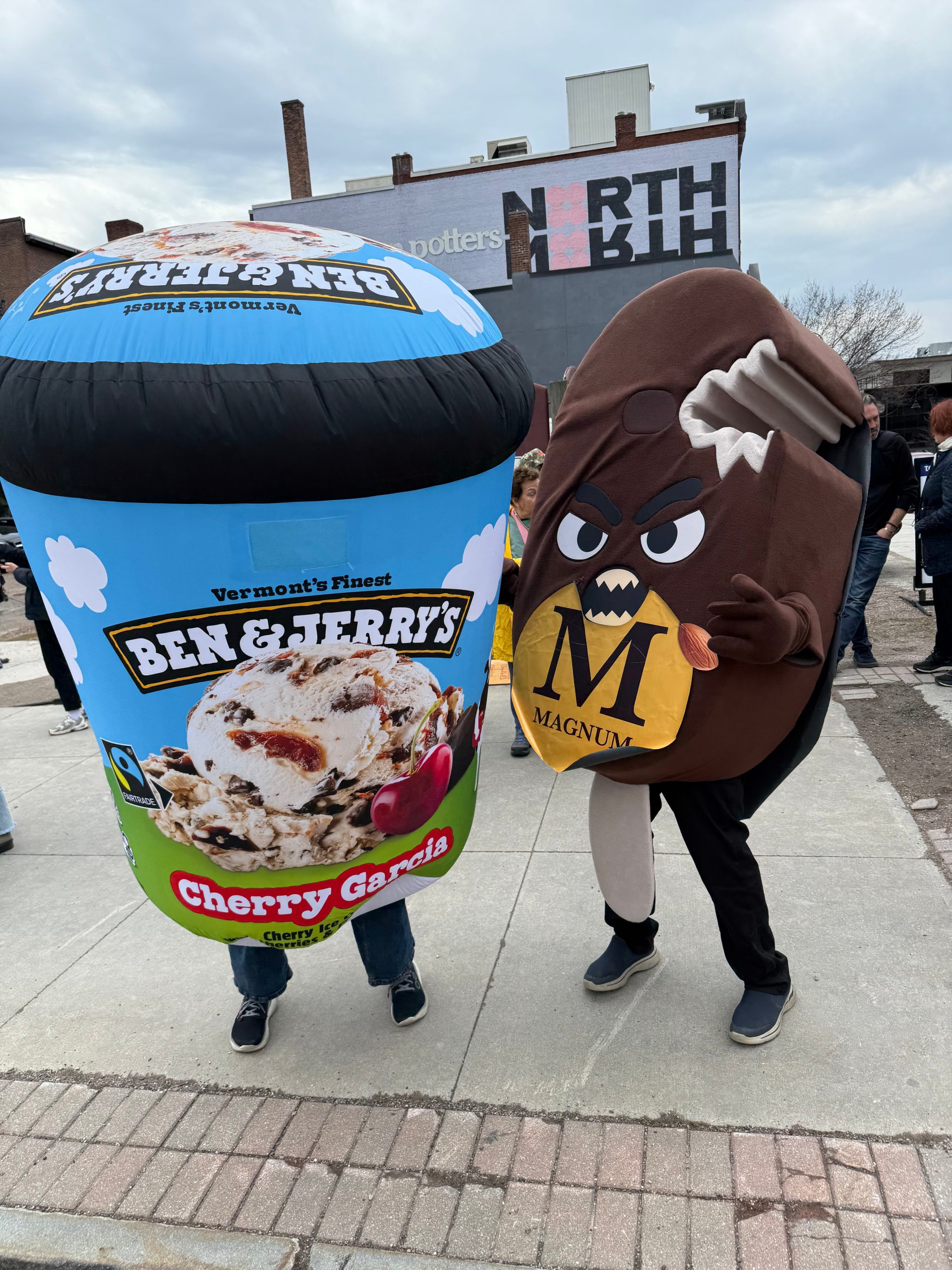 Journée du cornet gratuit et bataille pour l'âme de Ben & Jerry's