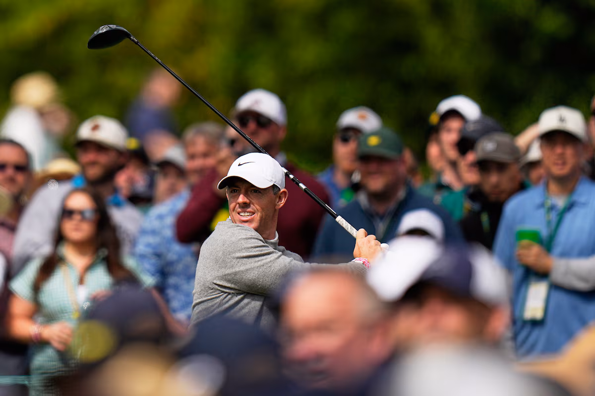 Le champion en titre Rory McIlroy entre au Masters à cheval sur la grandeur et l'oubli
