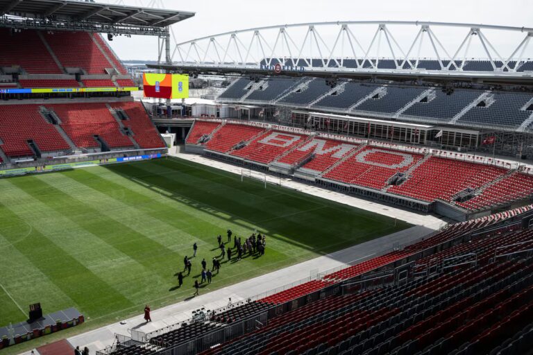 Le match d'ouverture du Canada contre la Bosnie coûtera très cher
