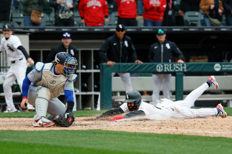 Les Blue Jays tombent en manches supplémentaires alors que les White Sox remportent leur premier match à domicile