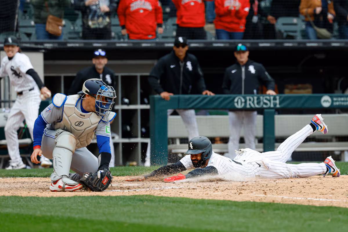 Les Blue Jays tombent en manches supplémentaires alors que les White Sox remportent leur premier match à domicile
