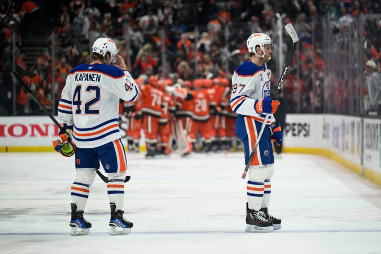 Les Oilers au bord de l'élimination après une défaite 4-3 en prolongation contre les Ducks