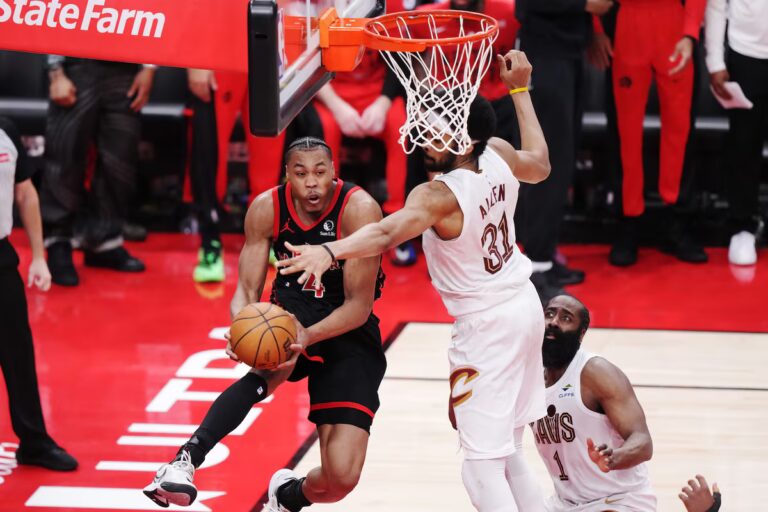 Les Raptors à leur meilleur battent les Cavs à leur pire