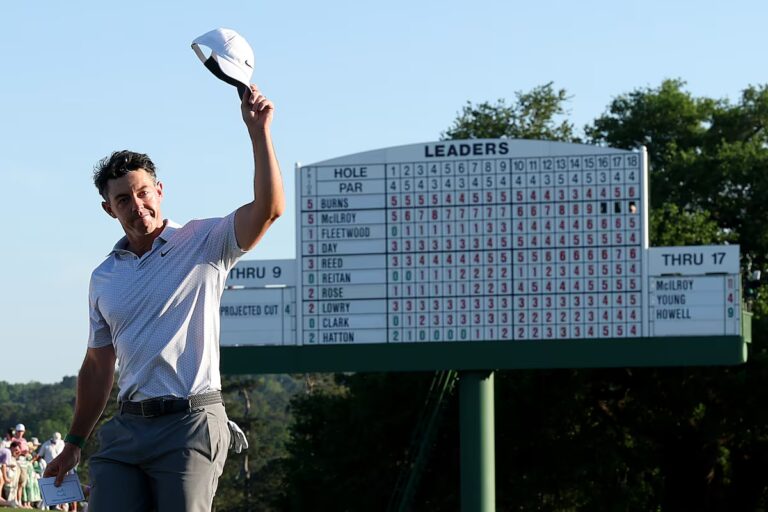 Rory McIlroy s'éloigne au Masters, établissant un record avec six tirs d'avance à mi-parcours