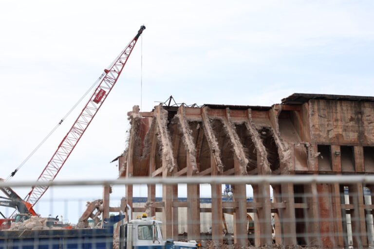 Une partie du chevalet historique du quai de minerai de fer sera démolie d'ici juin