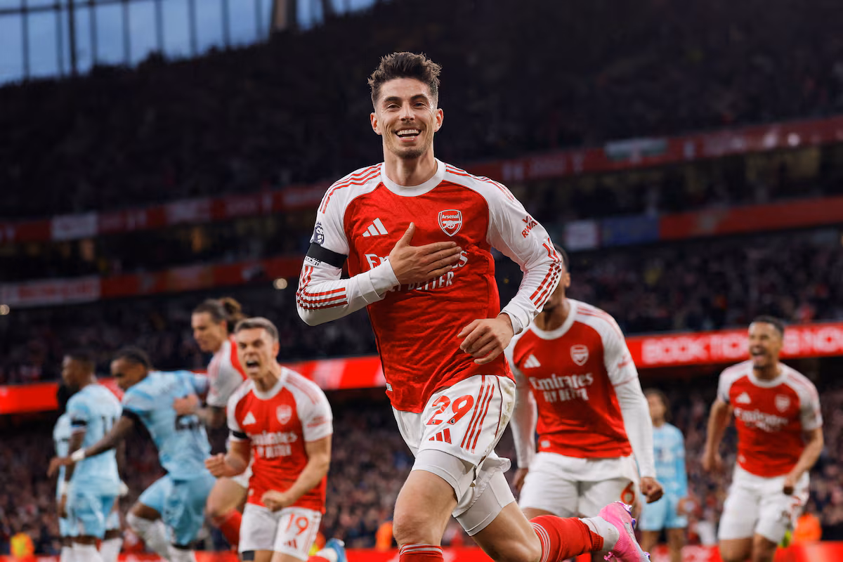 Arsenal sacré champion de Premier League pour la première fois en 22 ans