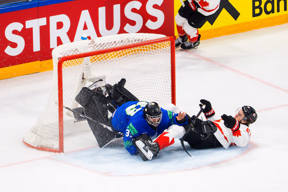 Le Canada reste parfait en cinq matchs aux mondiaux de hockey sur glace après avoir battu la Slovénie