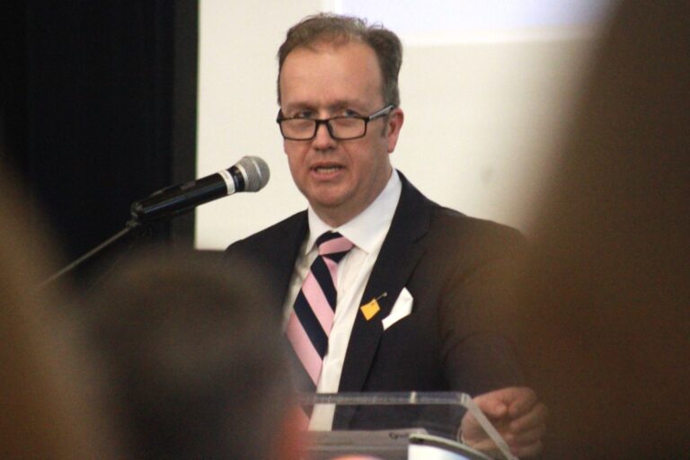 Le maire de Sudbury vante un « élan historique » dans son discours sur l'état de la ville
