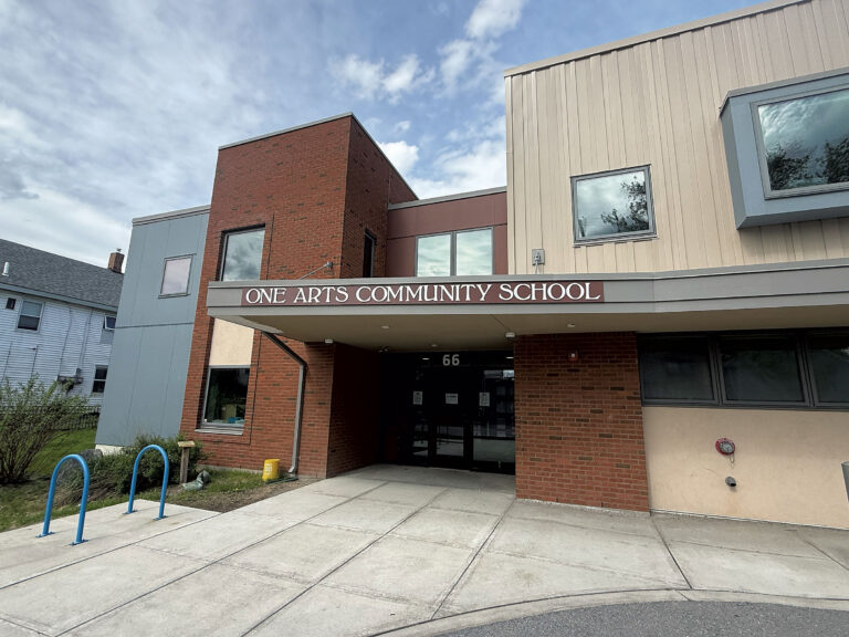 Le personnel affirme que la garderie de Burlington s'est agrandie trop rapidement