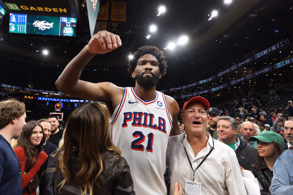Les 76ers étourdissent les Celtics sur la route lors du septième match pour compléter leur retour après un déficit de 3-1