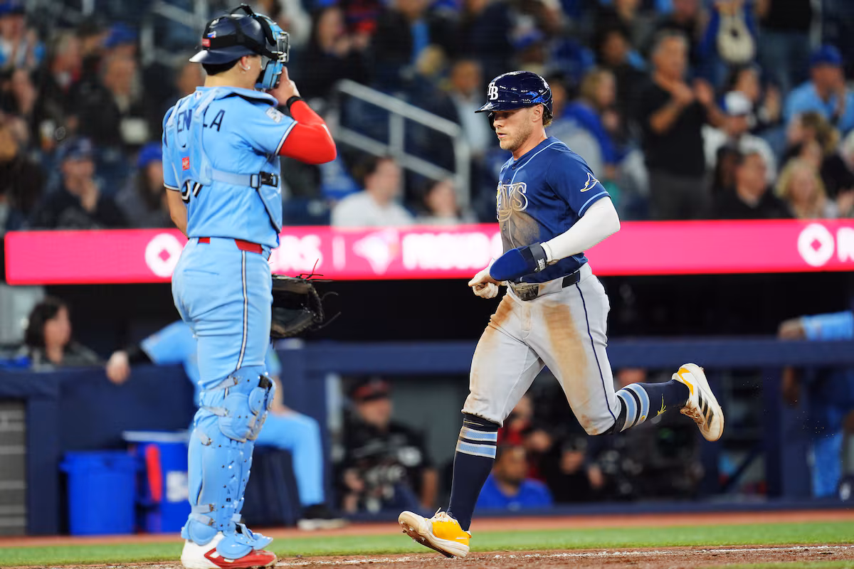 Les Blue Jays remontent de 5-0 mais tombent 7-6 face aux Rays en 10 manches