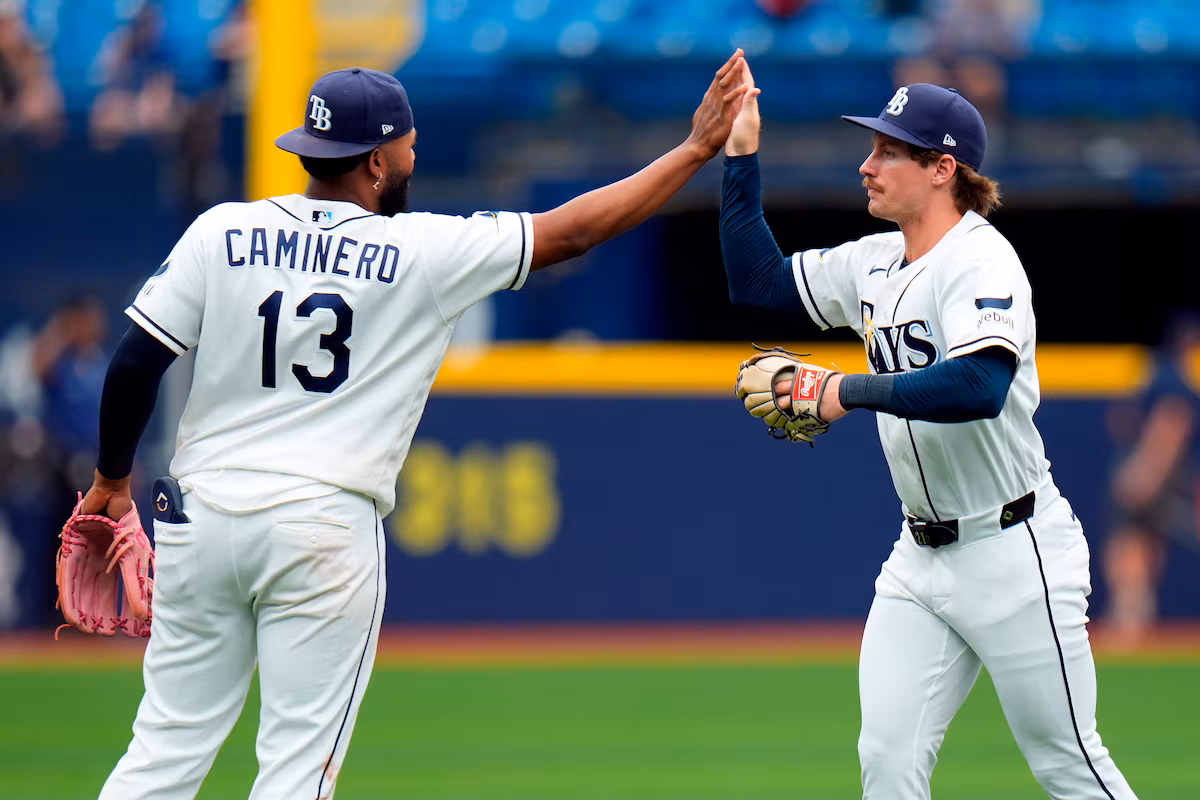 Les Rays brûlants battent les Blue Jays pour terminer un balayage de trois matchs