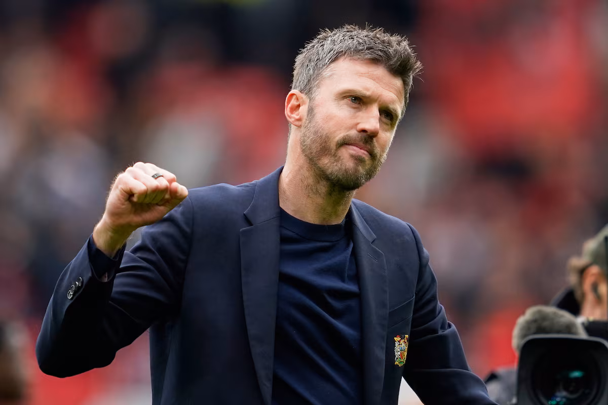 Manchester United nomme Carrick entraîneur permanent pour un contrat de deux ans