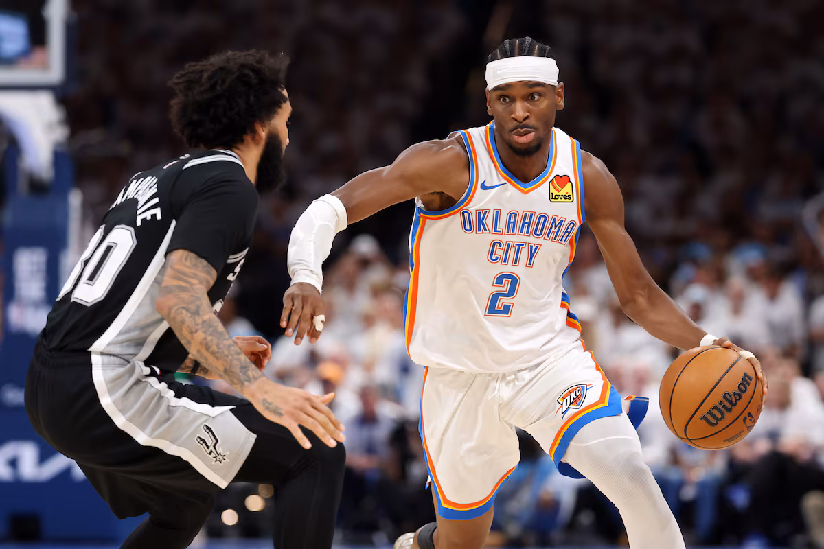 Thunder domine les Spurs 127-114 lors du cinquième match et éloigne une victoire du retour en finale de la NBA