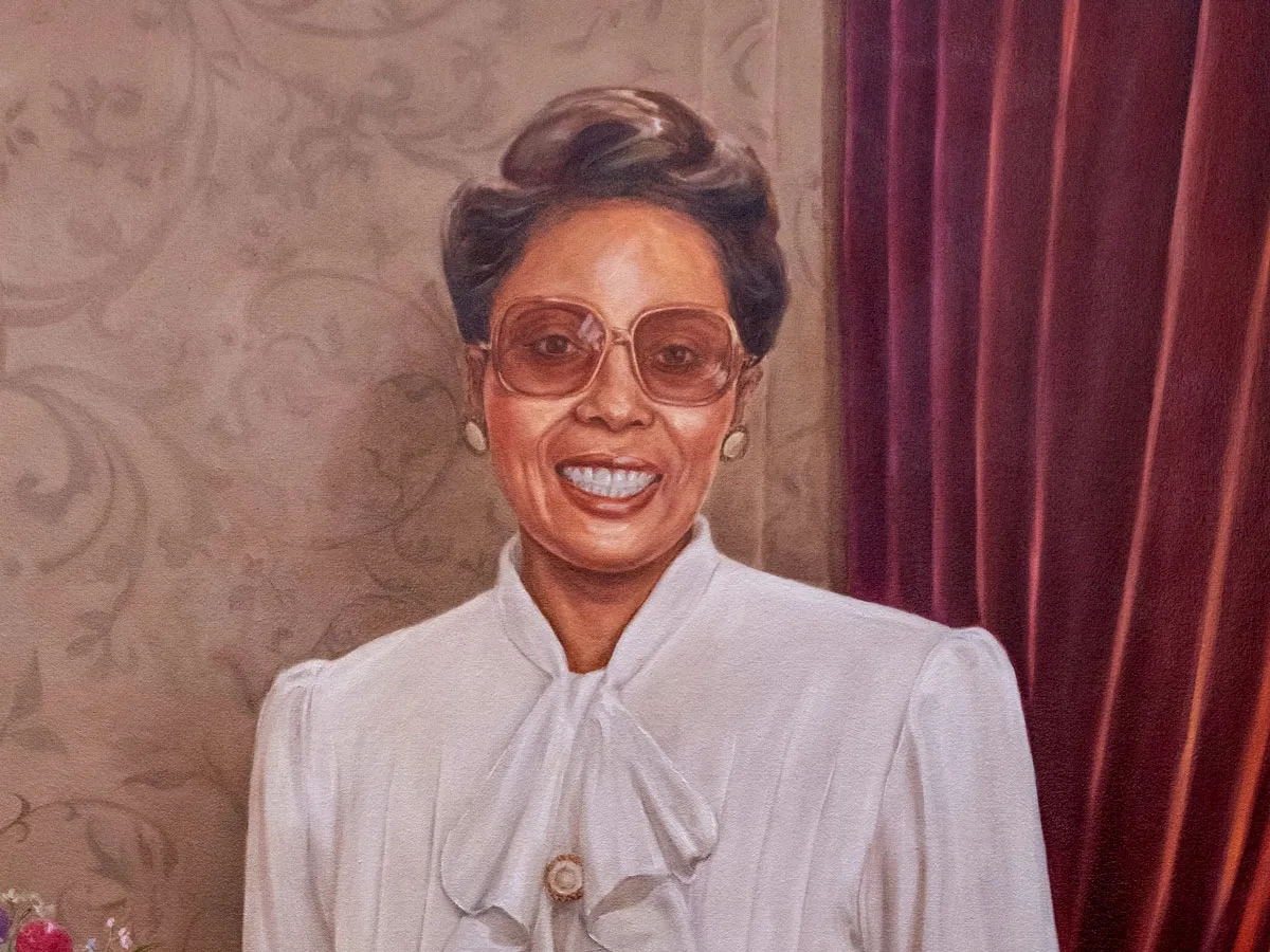 Un point lumineux : le Statehouse dévoile le portrait de Louvenia Bright