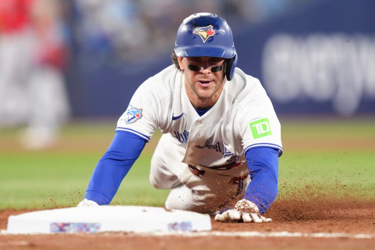 Valenzuela et Clément propulsent les Blue Jays à la démolition 14-1 des Angels