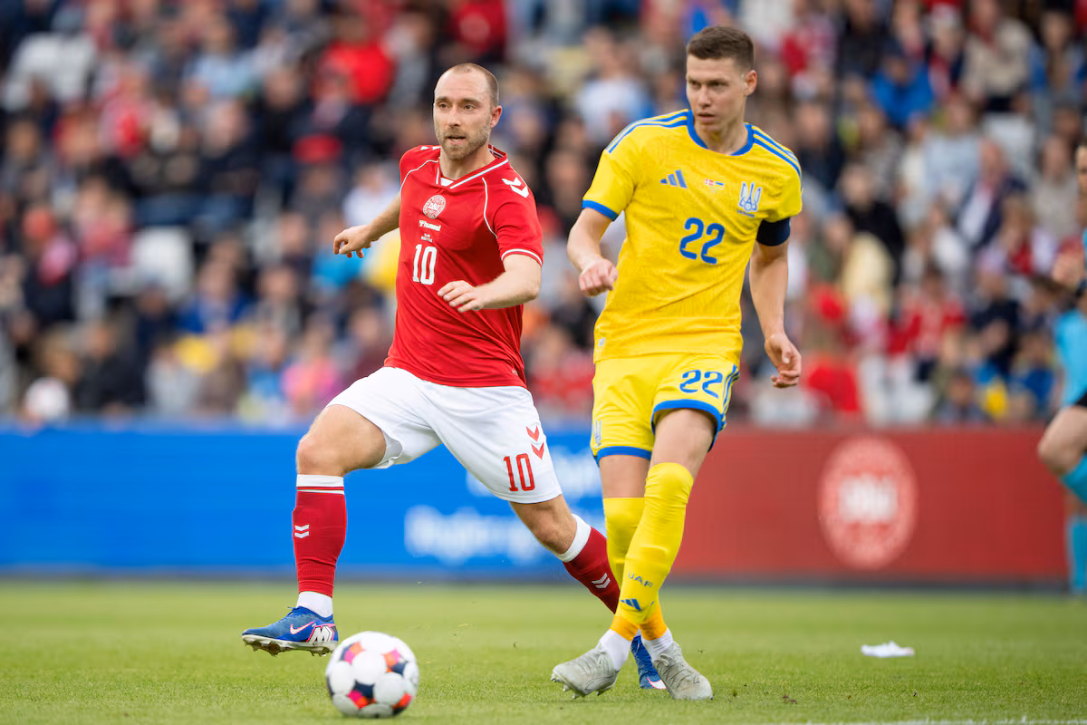 Après un effondrement sur le terrain lors du match contre le Danemark, Eriksen dit qu'il est de retour chez lui et qu'il "va bien"