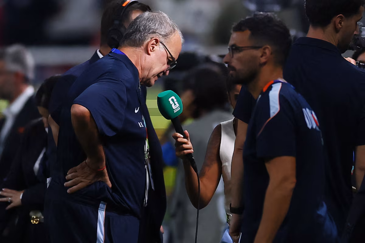 Bielsa assume la responsabilité de la débâcle de l'Uruguay lors de la Coupe du monde