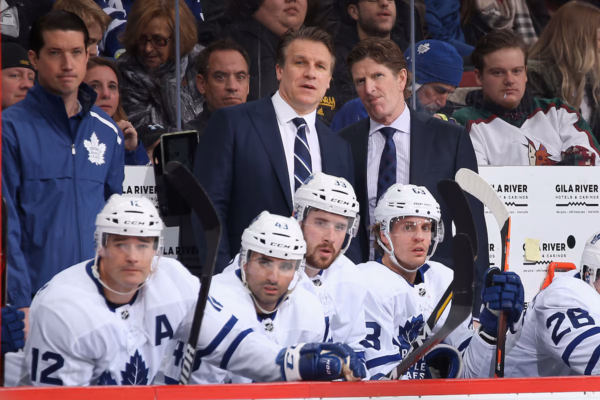 Jim Hiller redécouvre ses racines avec les Leafs en tant qu'entraîneur-chef embauché pour redresser le navire
