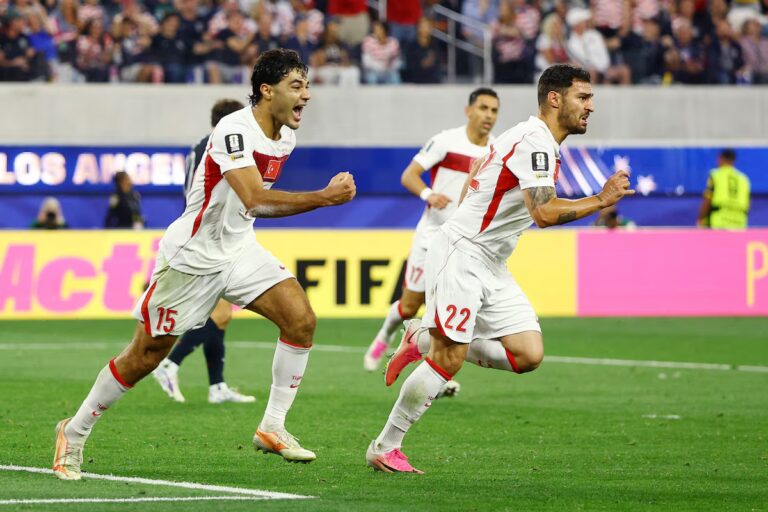La Turquie bat les États-Unis 3-2 grâce à un but de dernière minute