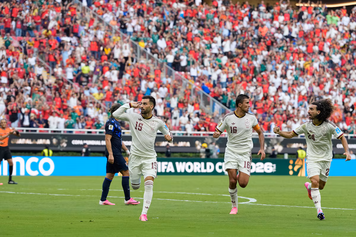 Le seul but d'Alex Baena envoie l'Espagne devant l'Uruguay en huitièmes de finale de la Coupe du monde