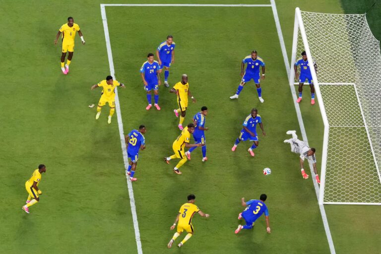 L'effort épique de 15 arrêts d'Eloy Room assure le premier point de Curaçao en Coupe du monde