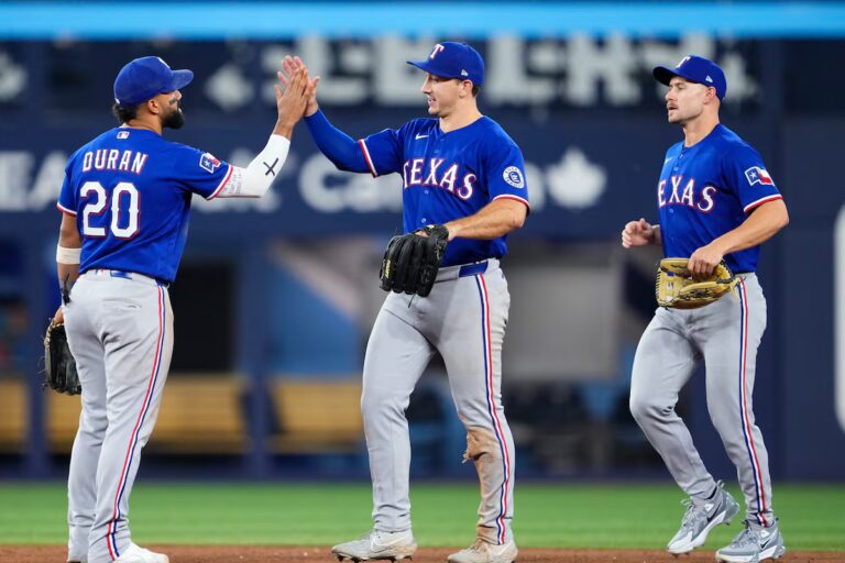 Les Blue Jays chutent pour la quatrième fois de suite face aux Rangers 5-4