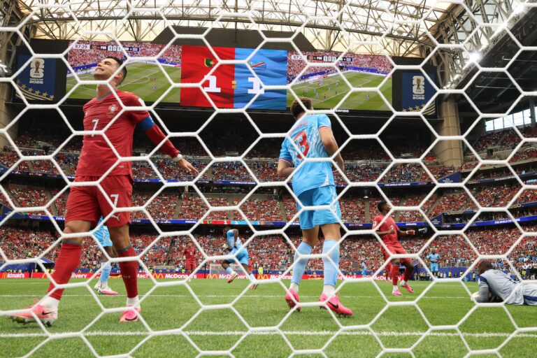 Les occasions manquées de Cristiano Ronaldo gênent le Portugal lors d'un match nul surprenant contre la RD Congo