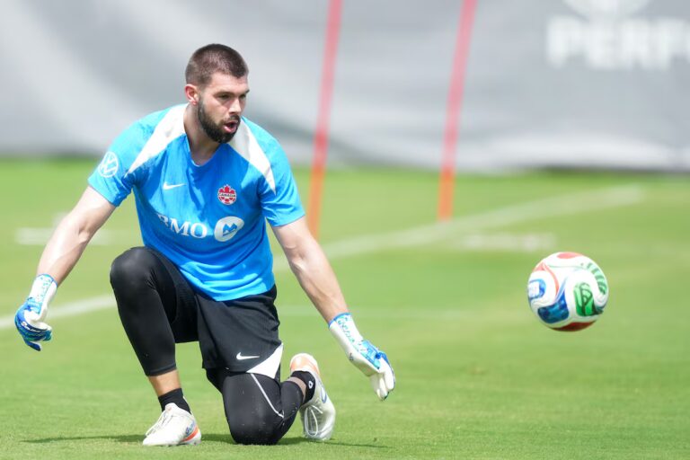 Maxime Crépeau nommé gardien partant du Canada pour la Coupe du monde