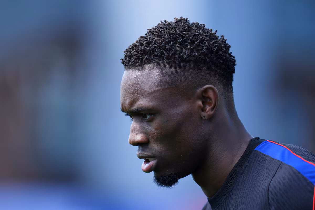 Balogun débute pour les États-Unis contre la Belgique après la levée controversée du carton rouge