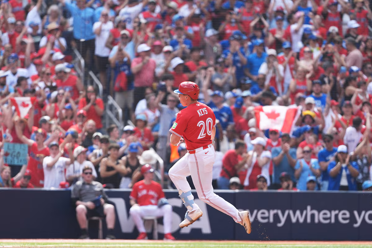 Keys des Blue Jays vit pleinement l'expérience de la fête du Canada à son 10e au bâton