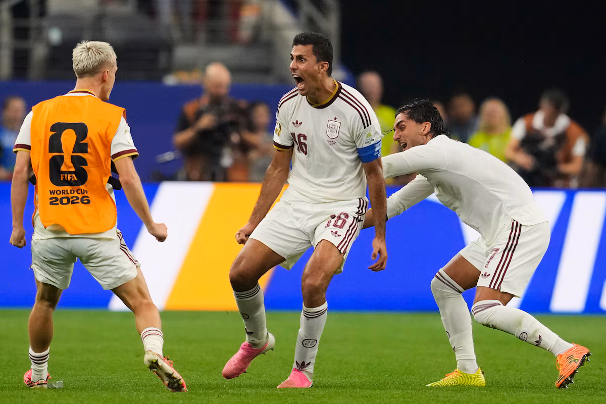 L'Espagne se qualifie pour les quarts de finale de la Coupe du monde, tandis que ses supporters pourraient montrer un peu plus d'appréhension