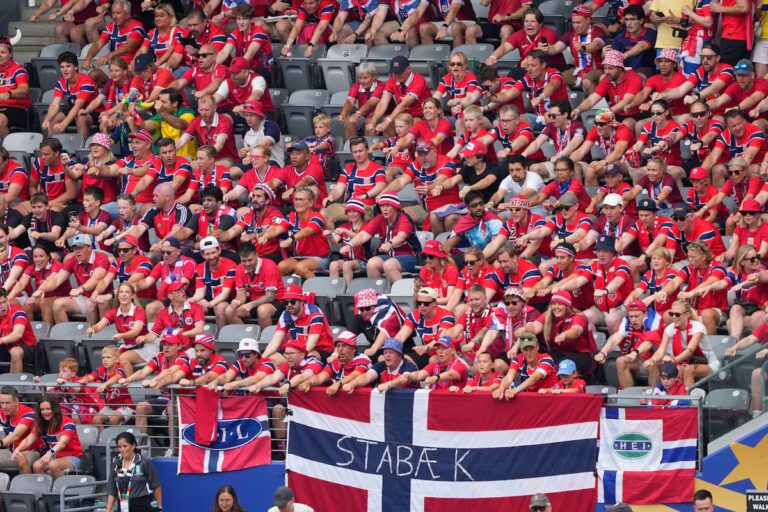 La Coupe du monde dirigée par Erling Haaland attise la fierté du football chez les supporters norvégiens au pays et à l'étranger