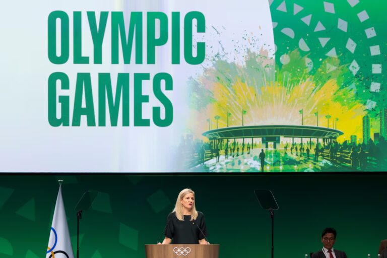 Le CIO mettra fin au contrôle neutre des athlètes russes avant les Jeux olympiques de Los Angeles en 2028