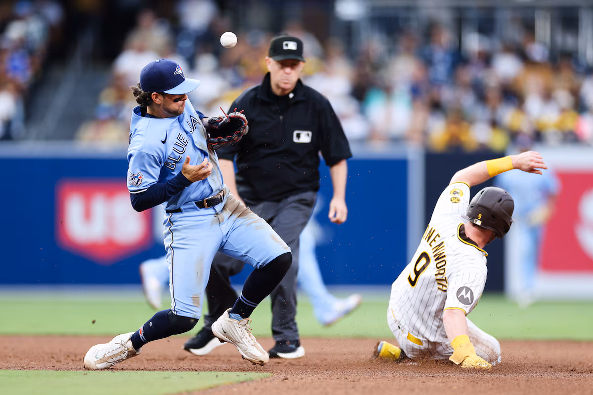 Les Padres devancent les Blue Jays 8-7 pour égaliser la série