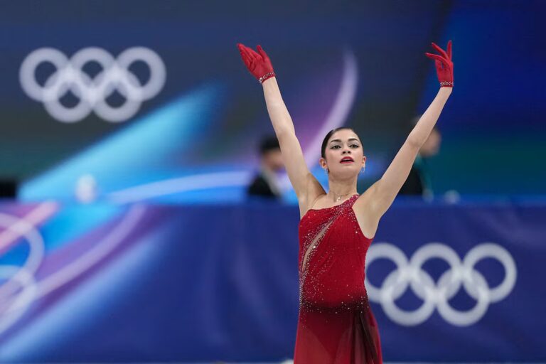Les patineurs russes et biélorusses peuvent revenir aux événements internationaux avec un statut neutre approuvé