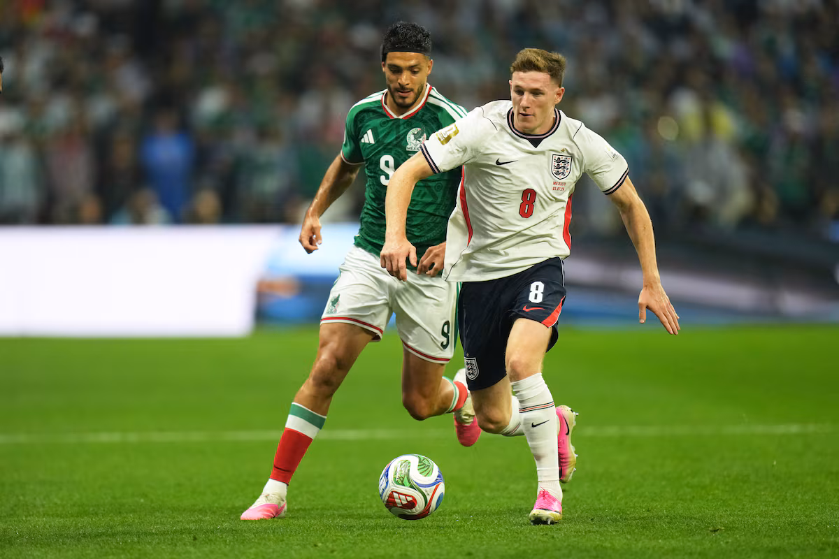 Man City signe avec l'international anglais Elliot Anderson un contrat de 116 millions de livres sterling sur cinq ans