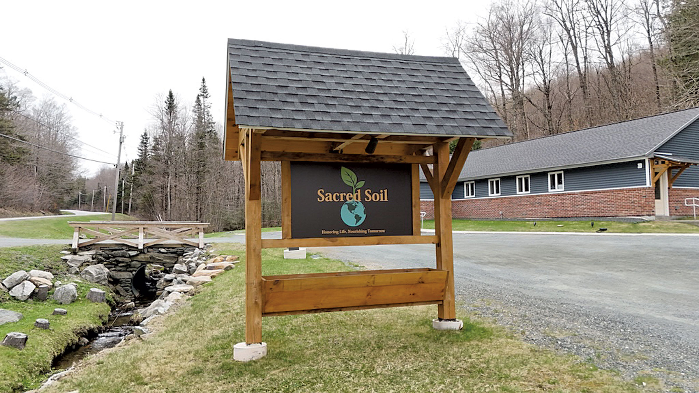 Une nouvelle installation du Vermont transforme les corps humains en terre