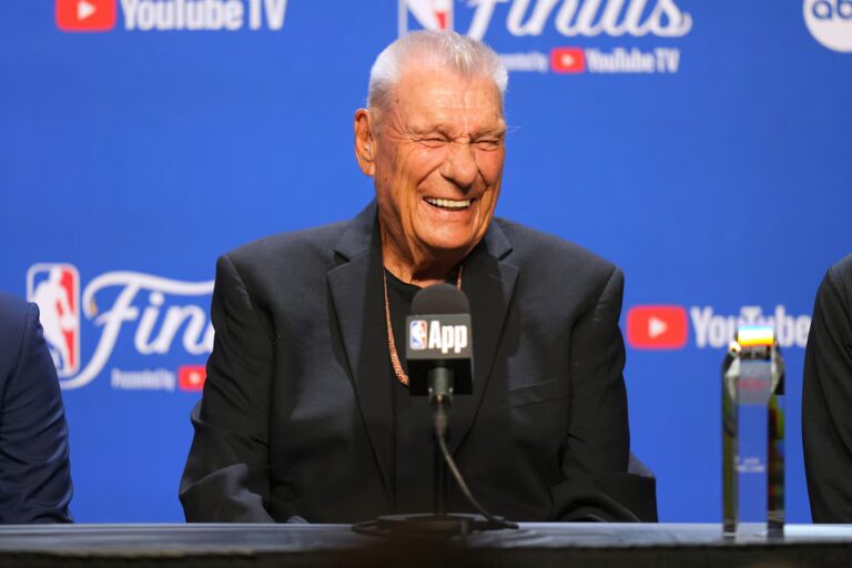 Don Nelson, deuxième entraîneur de la NBA qui a remporté cinq titres en tant que joueur des Celtics, est décédé à 86 ans