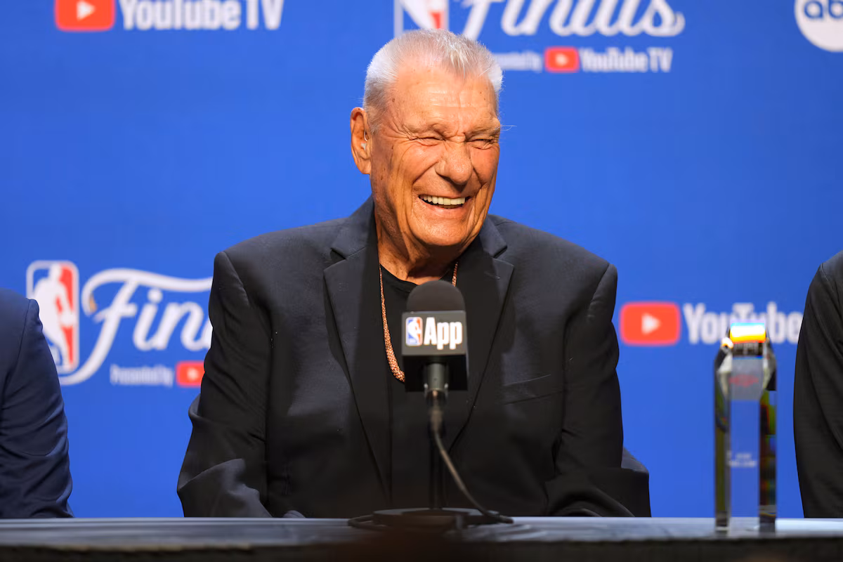 Don Nelson, deuxième entraîneur de la NBA qui a remporté cinq titres en tant que joueur des Celtics, est décédé à 86 ans