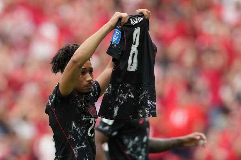 Le club espagnol de Villarreal présente le milieu de terrain canadien Nathan Saliba