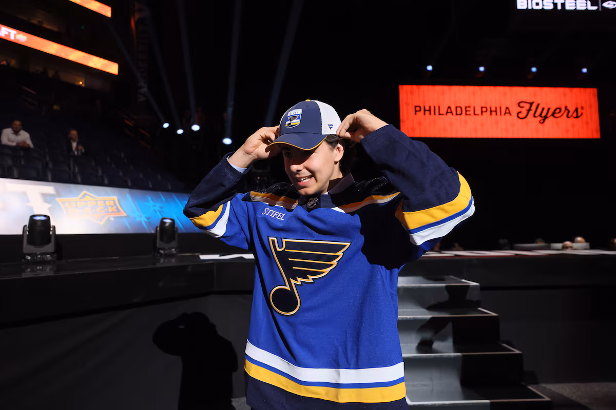 L'espoir canadien de la LNH à l'Arizona State reste hospitalisé après s'être effondré lors d'un entraînement en plein air